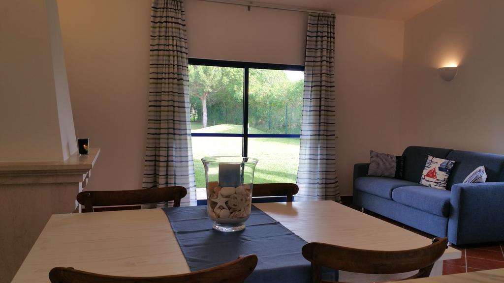 Apartamentos Clube Da Bemposta Алвор Стая снимка