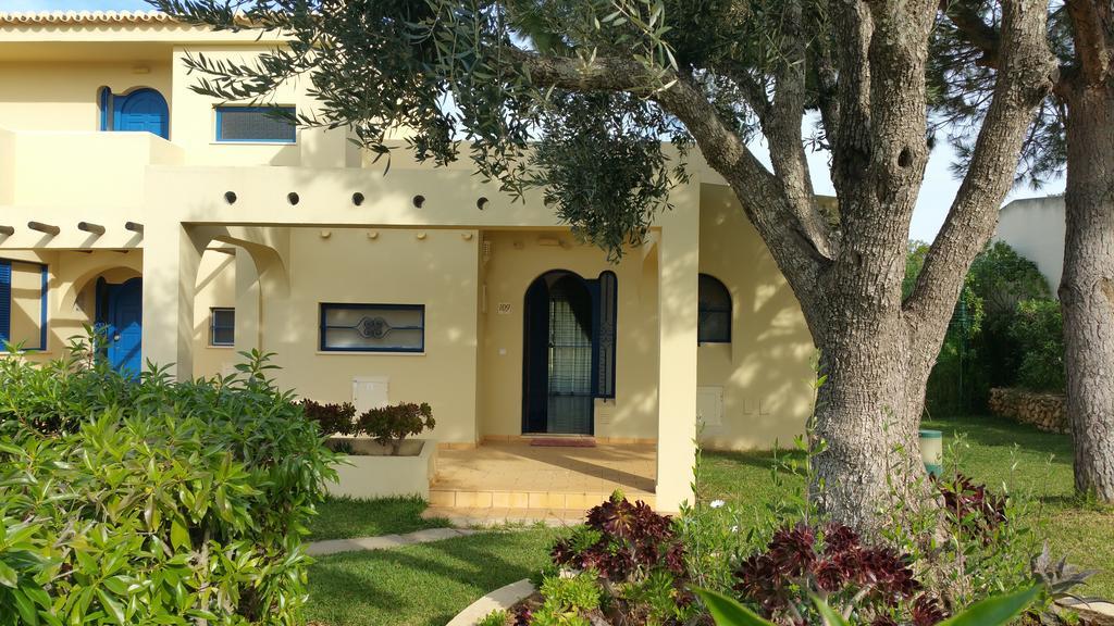 Apartamentos Clube Da Bemposta Алвор Стая снимка
