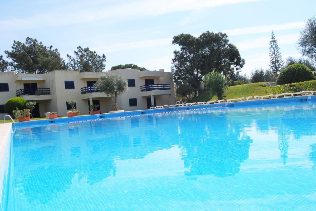 Apartamentos Clube Da Bemposta Алвор Екстериор снимка